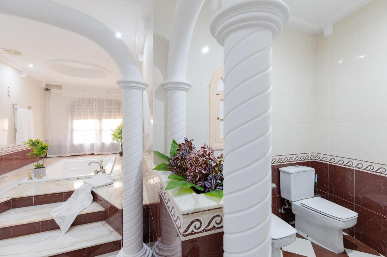 Private Paradise Deluxe By Fidalsa Кревильенте Экстерьер фото